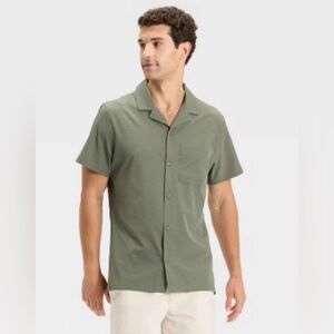 All In Motion Mens Medium Shirt Resort Button Down Olive Green Short Sleeve NWT